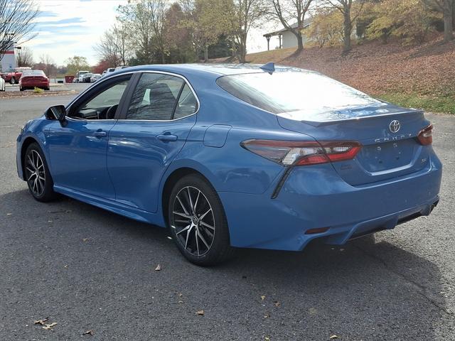 2024 toyota camry se