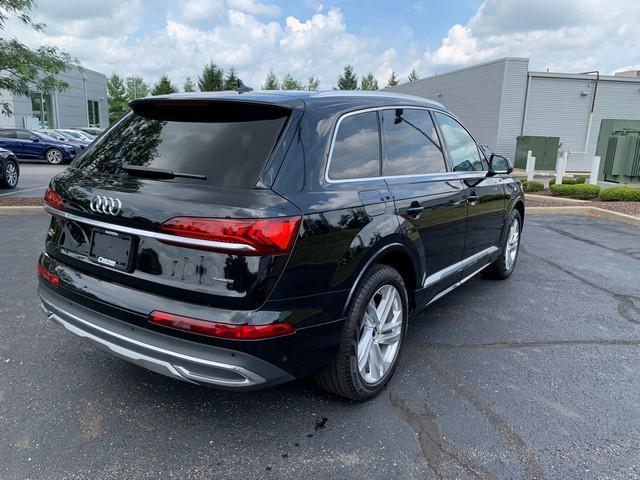 2023 audi q7 45 premium