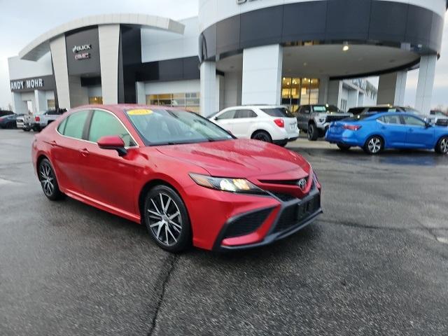 2021 toyota camry se