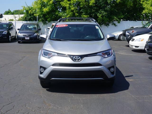2016 toyota rav4 xle