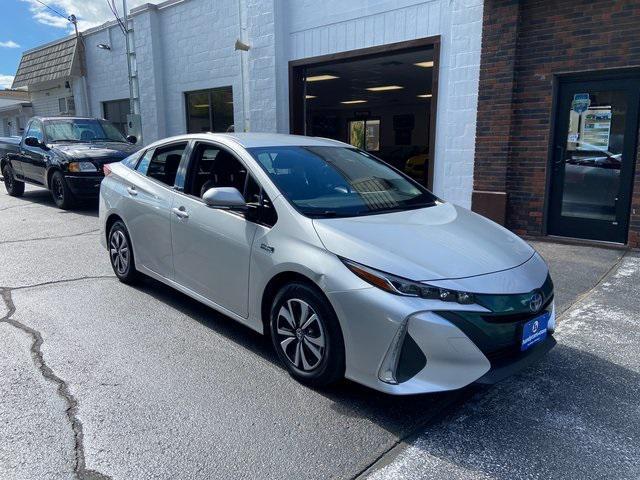 2017 toyota prius prime plus