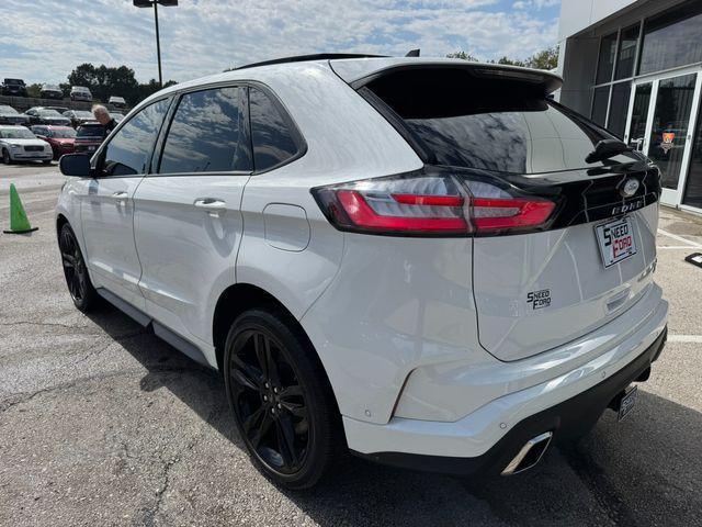 2022 ford edge st