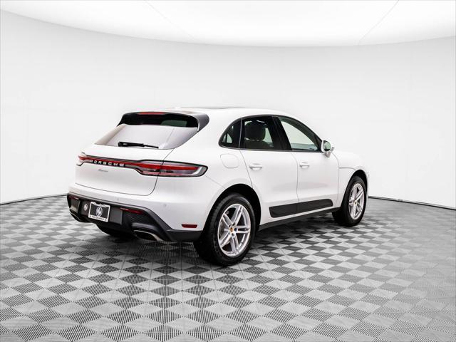 2024 porsche macan base