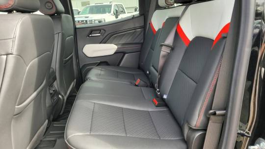 2024 GMC Canyon