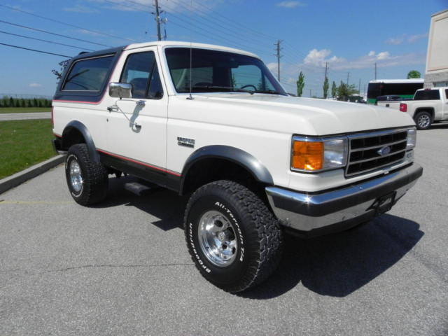 1990 ford bronco xlt 4x4- florida truck- rust free- white with red interior