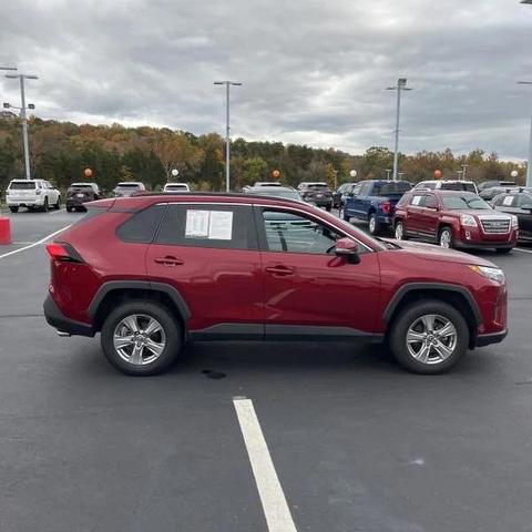 2022 toyota rav4 xle