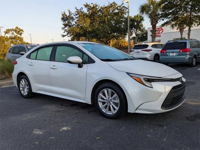 2024 toyota corolla hybrid le