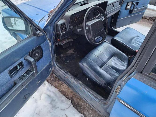 1991 volvo 240 in cadillac, michigan