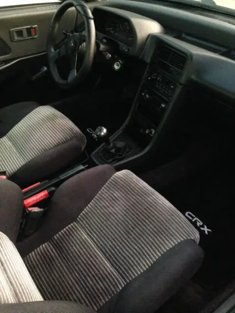 1989 honda crx si black 5 speed w/137k mint interior sunroof starts right up!!!