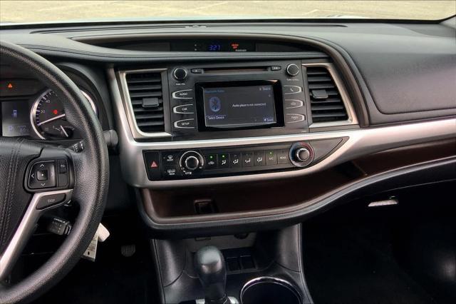 2015 toyota highlander le