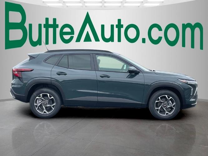 new 2025 chevrolet trax lt