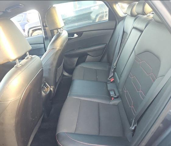 2021 kia forte gt