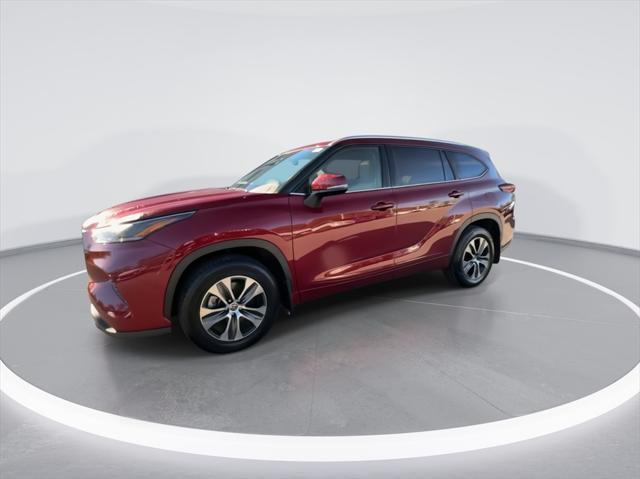 2021 toyota highlander xle