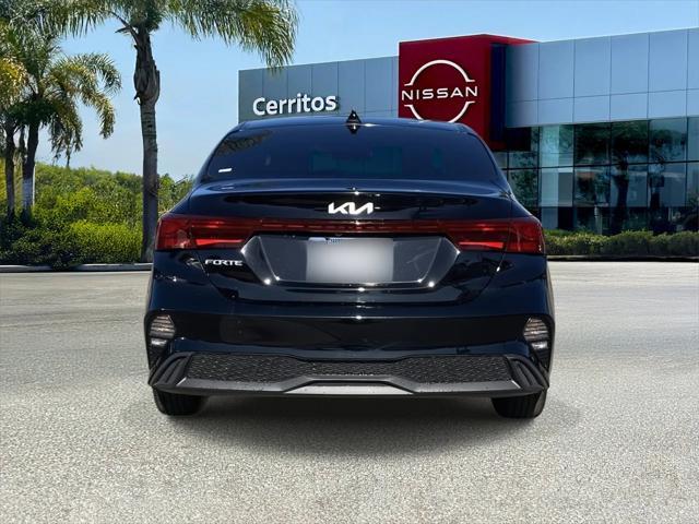 2022 kia forte lxs