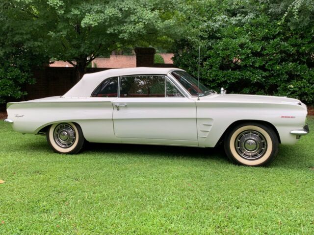 1962 pontiac tempest convertible ! must see...manual