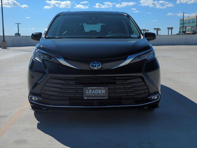 2023 toyota sienna xle 8 passenger