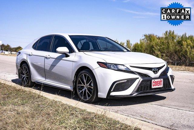 2023 toyota camry se