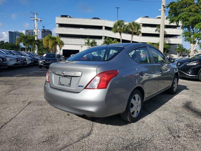 2014 nissan versa 1.6 s