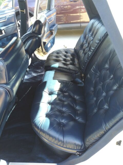 chrysler fifth avenue 5.2l v8 automatic (1986)