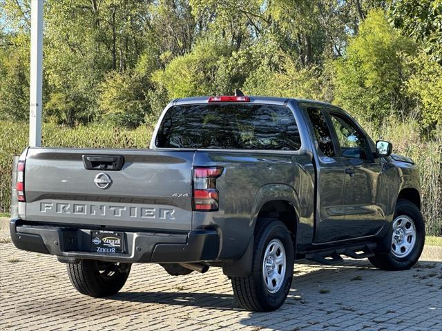 2022 nissan frontier s
