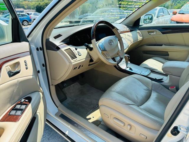 2008 toyota avalon