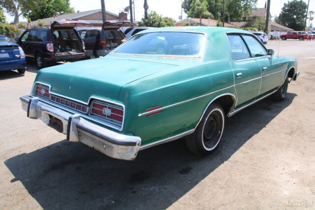 (omr) 1974 ford ltd v8 automatic no reserve