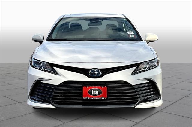 2022 toyota camry le