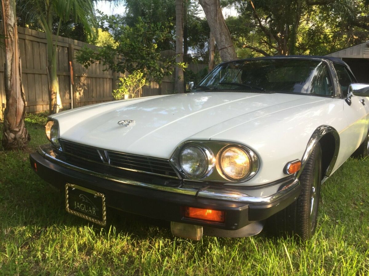 1989 jaguar xjs , v12 convertible , one owner car 2d