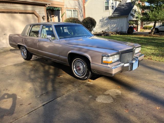 low mileage 2 family car in very good condition