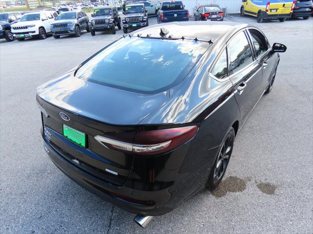 2020 ford fusion se