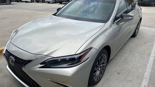2024 Lexus ES