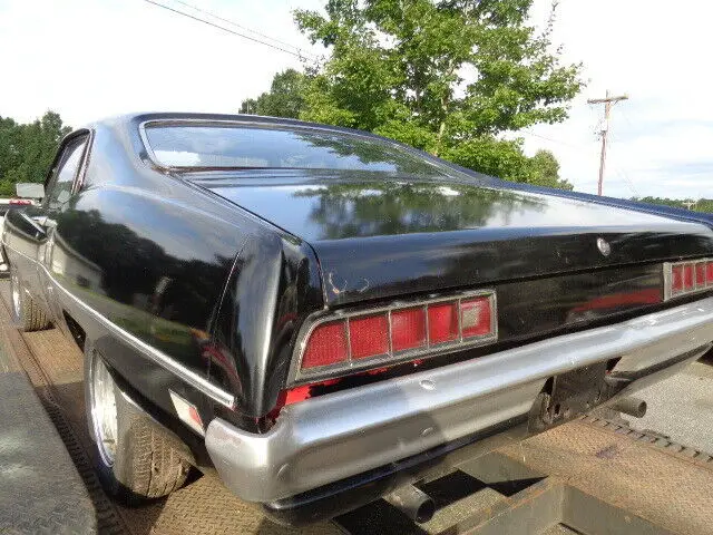 1970 1/2 ford falcon / torino 302 4 speed 3200 made !! less then 500 4 speed !!