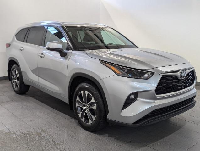 2022 toyota highlander xle