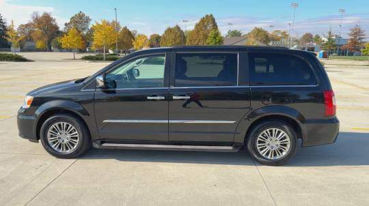 2013 Chrysler Town & Country