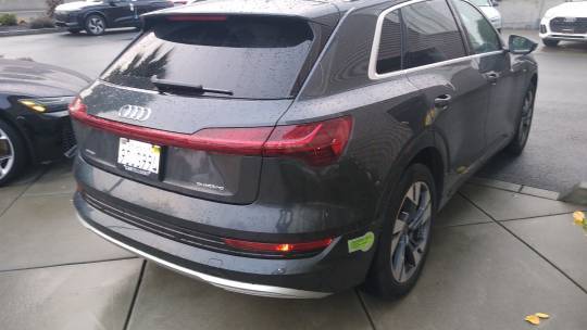 2022 Audi e-tron