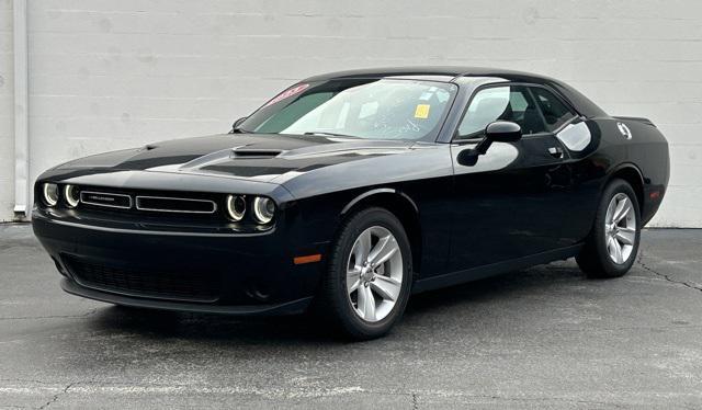 2023 dodge challenger sxt