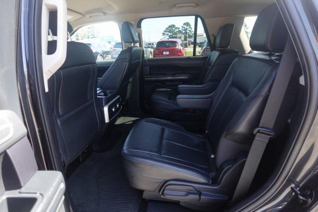 2023 ford expedition xlt