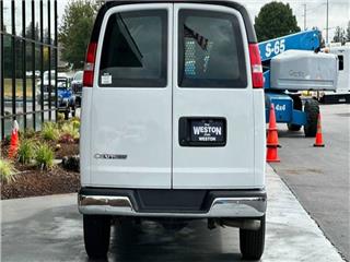 2022 Chevrolet Express 2500