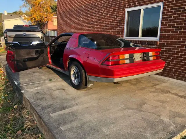 1982 chevrolet camaro coupe red rwd manual z28