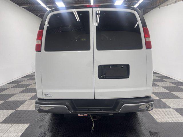 2018 gmc savana 3500 lt