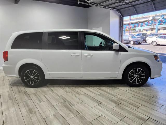 2019 dodge grand caravan gt
