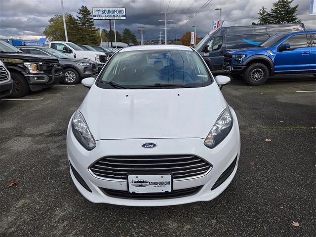 2015 ford fiesta se