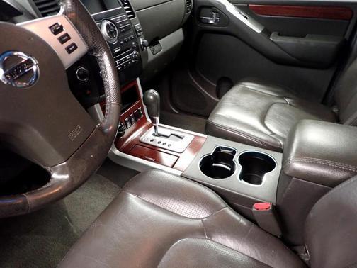 2008 nissan pathfinder in co bluffs, iowa