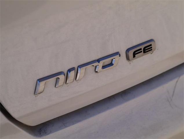 2021 kia niro lx