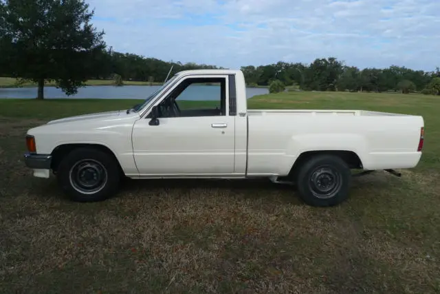 1988 rare automatic toyota pick-up