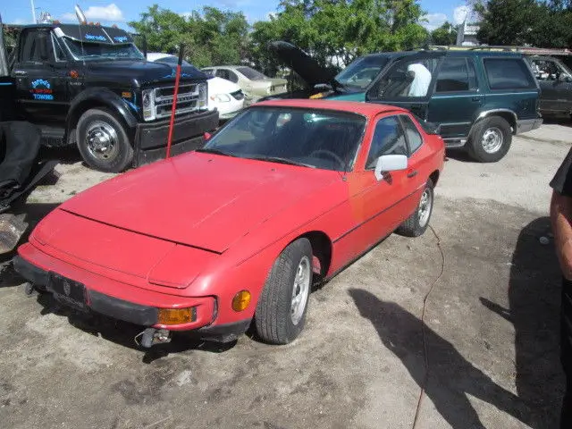 1979 porsche 924 base coupe 2-door 2.0l