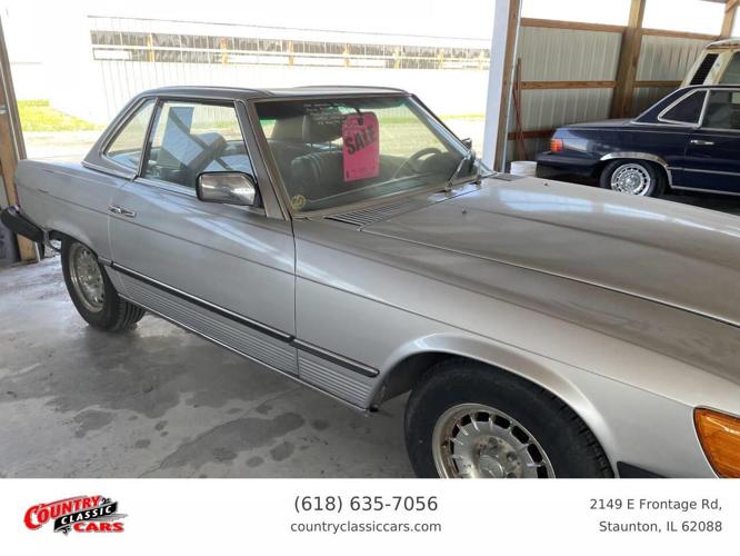 1982 mercedes-benz 380sl in staunton, illinois