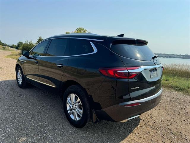 2018 buick enclave premium
