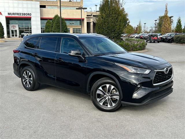 2022 toyota highlander xle