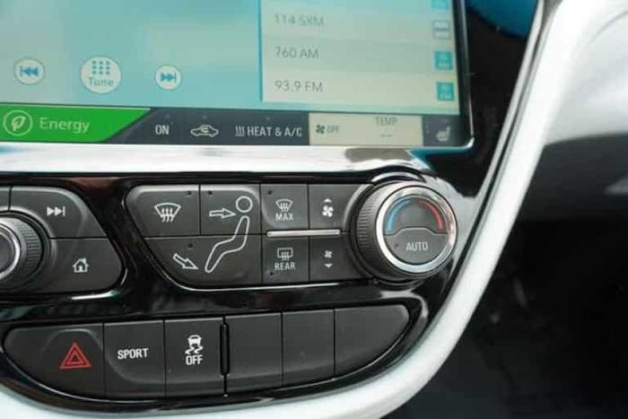 2018 chevrolet bolt ev lt in saint paul, minnesota